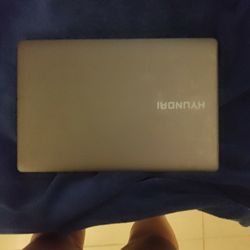 Hyundai Labtop