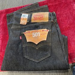Men’s Levi Jeans 