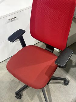Steelcase Reply Task Chair – Open Box Condition | $300