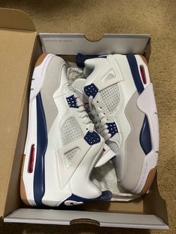 Men’s Jordan 4’s Size 10