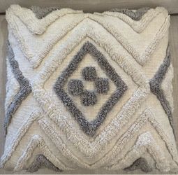 Grey & White Geometric Tufted Diamond Throw Pillow 18x18” Cover W/ Insert Included!