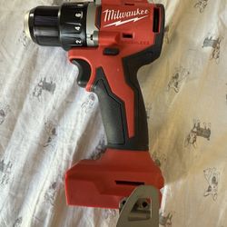 Milwaukee 1/2” 18v Drill/driver 