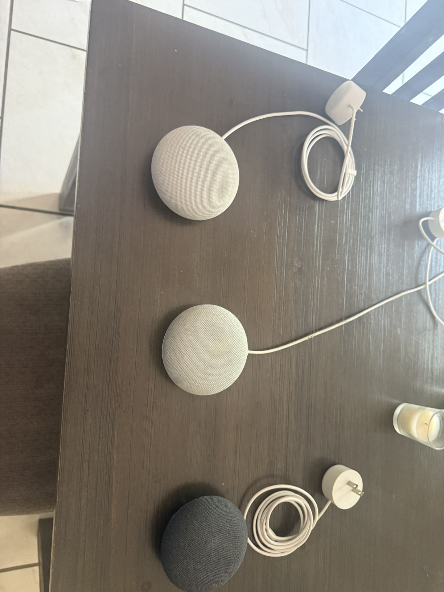 Google Home Minis