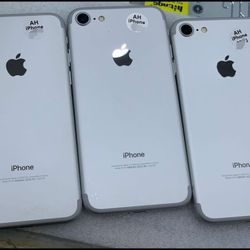 iPhone 7 Unlocked / Desbloqueado 😀 - Different Colors Available
