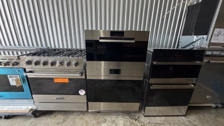 Wolf 30” M Series Contemporary steam oven Combo Oven Set Brand: Wolf Model: CSO30CM/S + SO30CM/S   Like New Price: $6,999 Warranty: Store warranty inc