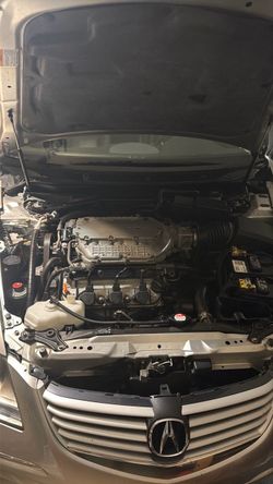 2005 Acura RL