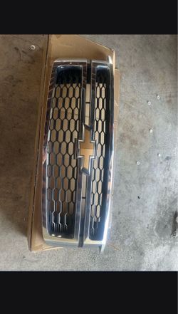 Chevy Suburban grill