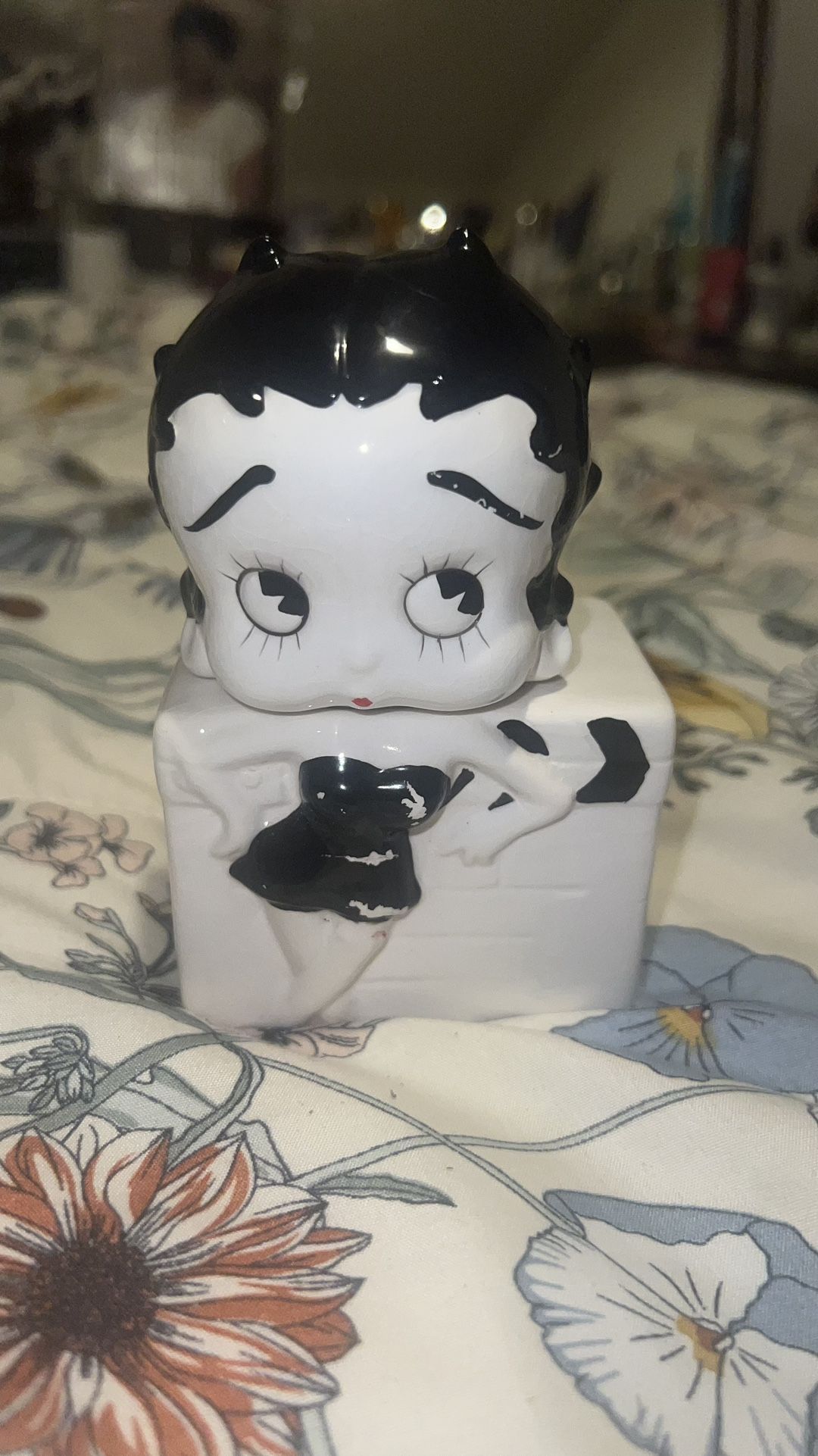 Betty Boop Salt & Pepper Shaker
