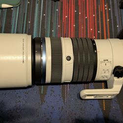 OM System M.Zuiko Digital ED 50-200mm F2.8 IS PRO