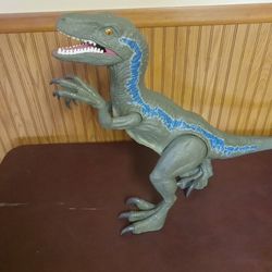 Jurassic World Super Colossal Velociraptor Raptor Blue Action Figure Mattel