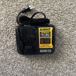 Dewalt 4amp Charger 