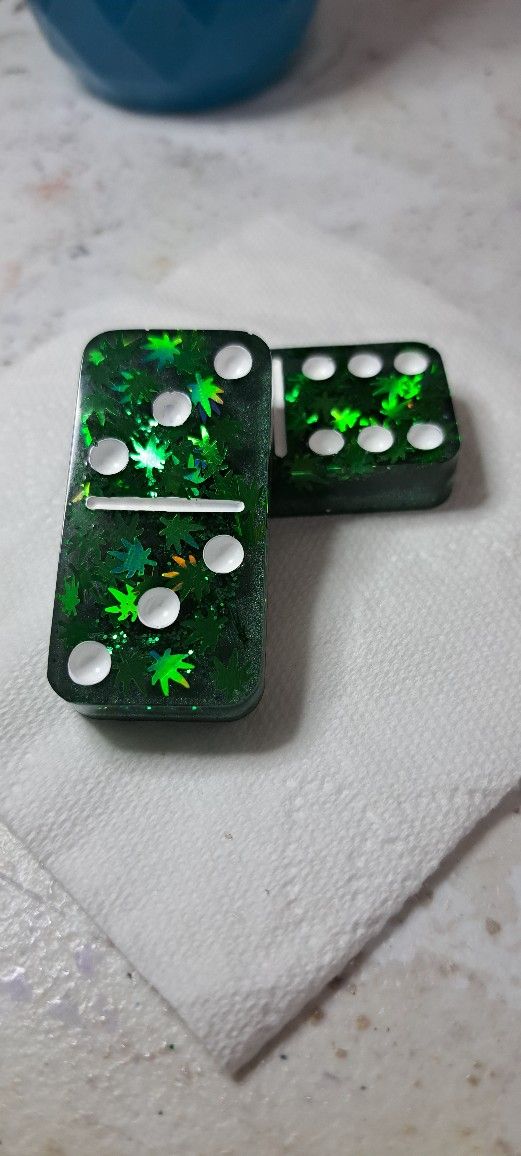 Custom 420 DOMINOES