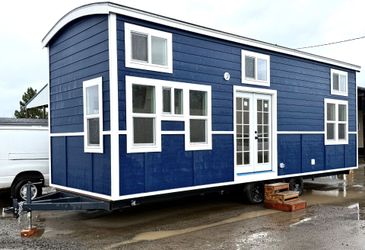 TINY HOUSE COTTAGE IDEAL FOR MORE SPACE ADU OR RENTAL UNIT