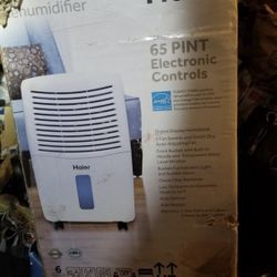 Dehumidifier 65 quarts brand new