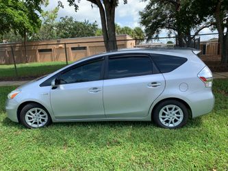 2013 Toyota Prius V