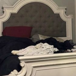 King Up Holstered Panel bedroom set. 