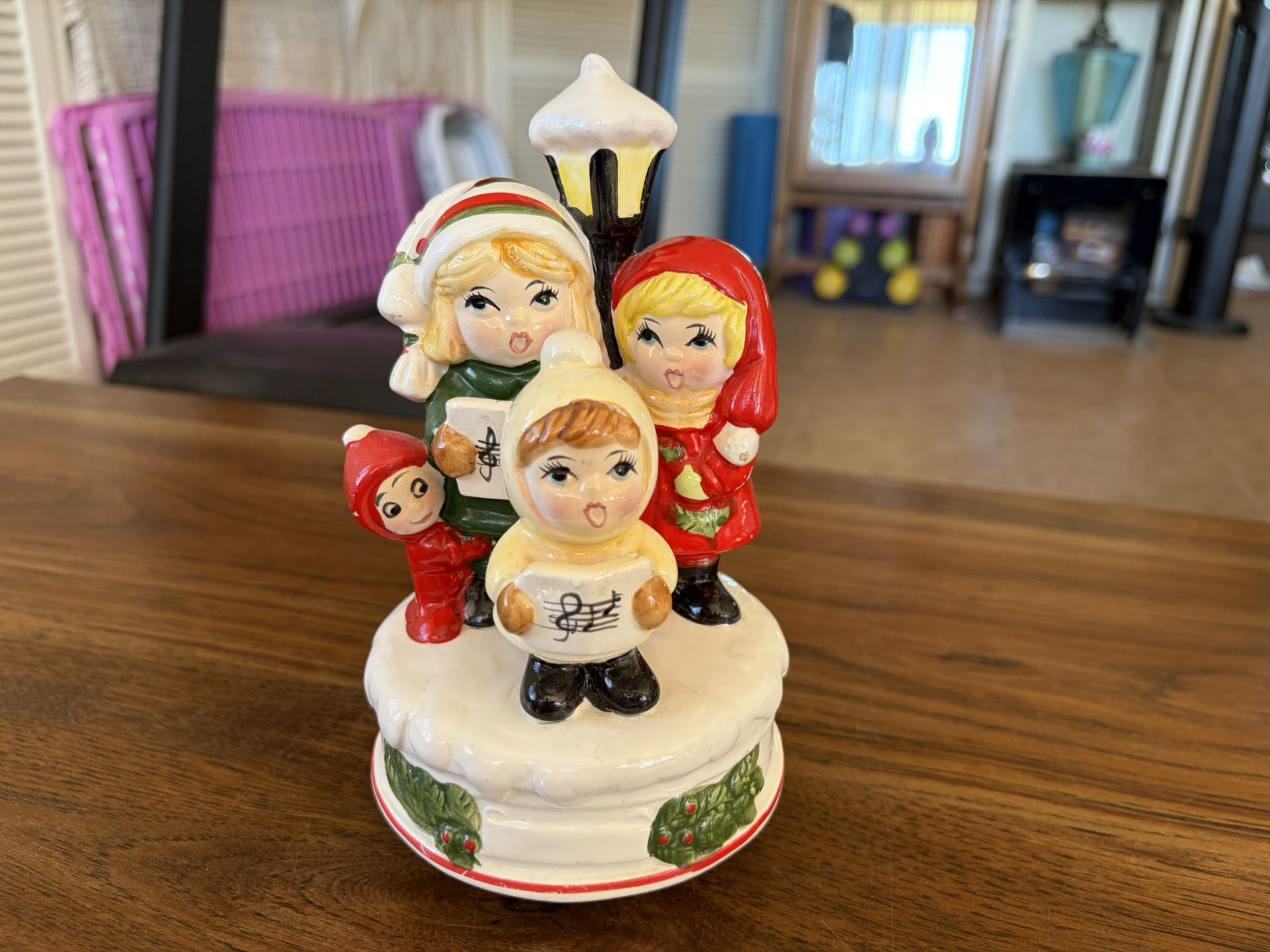 Vintage Brinns Christmas Caroler Kids Music Box