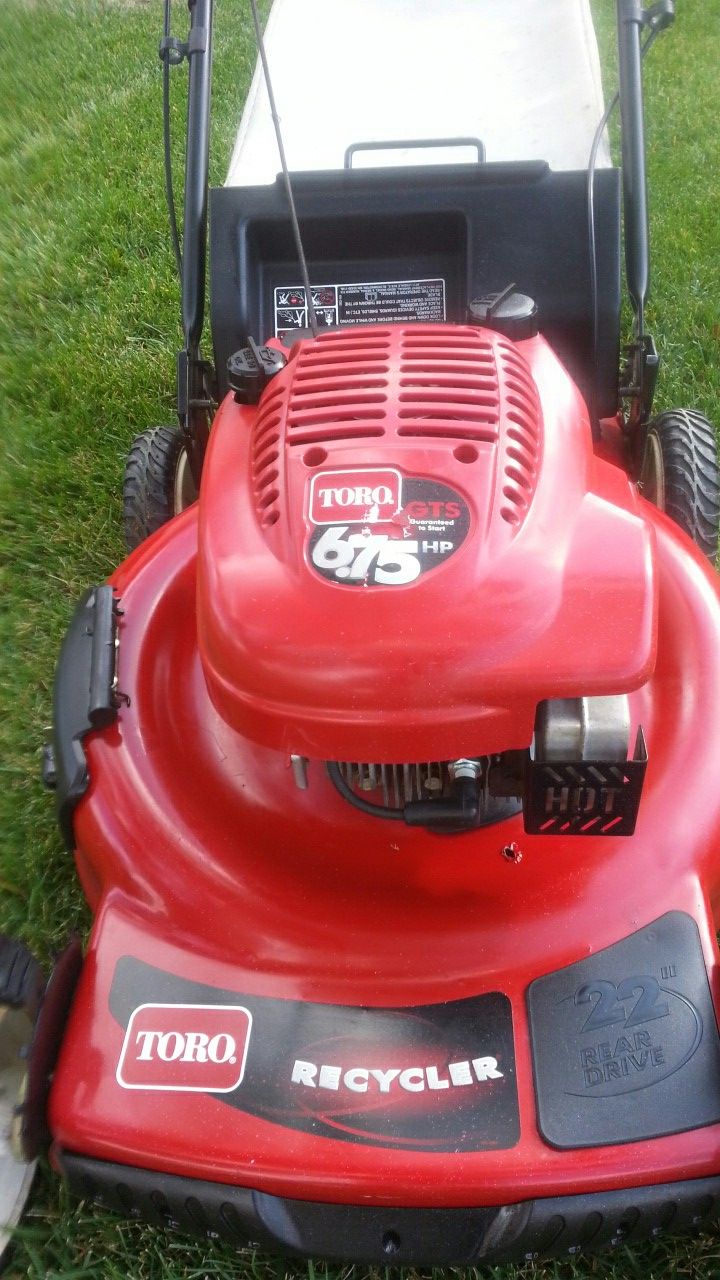 TORO LAWN MOWER 6.75 SELF PROPELLED