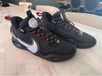 Nike cosmic unity 3 size 10