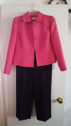 Amanda Smith Petite Suit