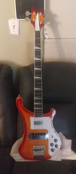 Bass replica