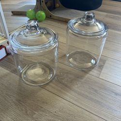 Glass jars with lid