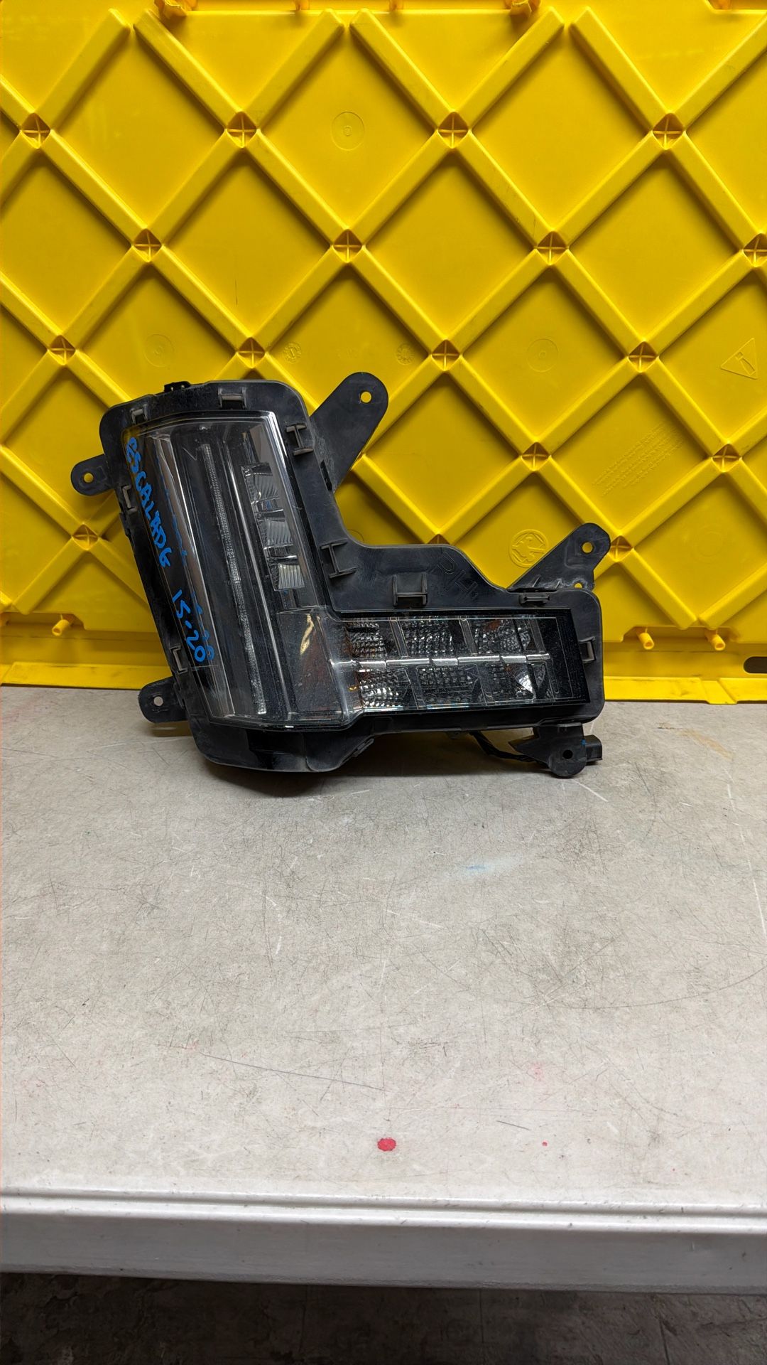 Cadillac Escalade Right Fog Light 2015 2016 2017 2018 2019 2020