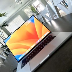 Apple MacBook Pro 14-inch M4 Pro Chip! 512Gb, 24GB Ram! New !!! Apple Warranty 7/2026!! 