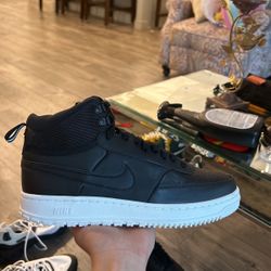 Size 9 Nike Shoe Sample Pair