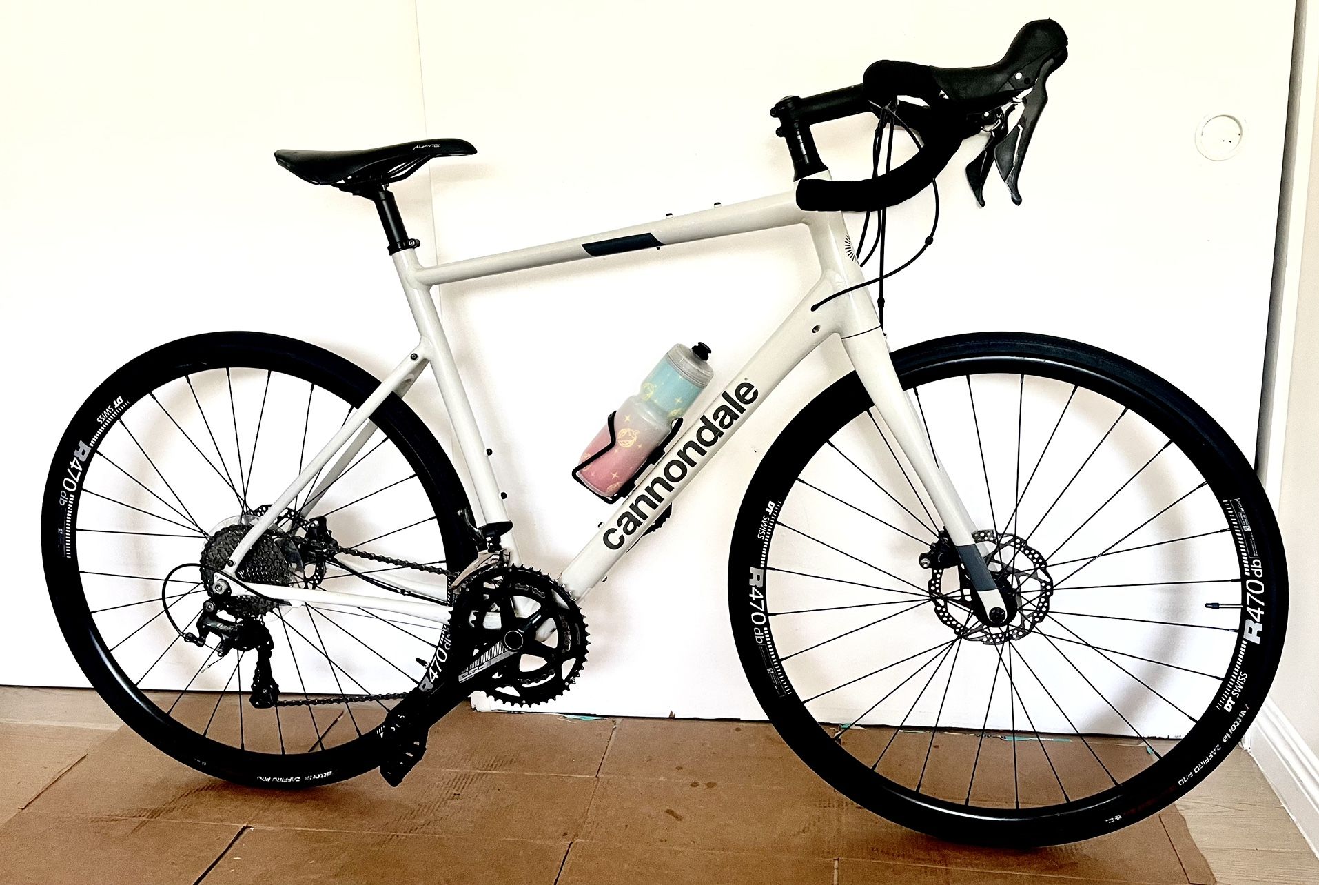 Road Bike Cannondale Synapse