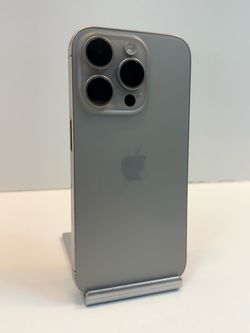 Apple iPhone 15 PRO 128gb. ( Unlocked Phone )