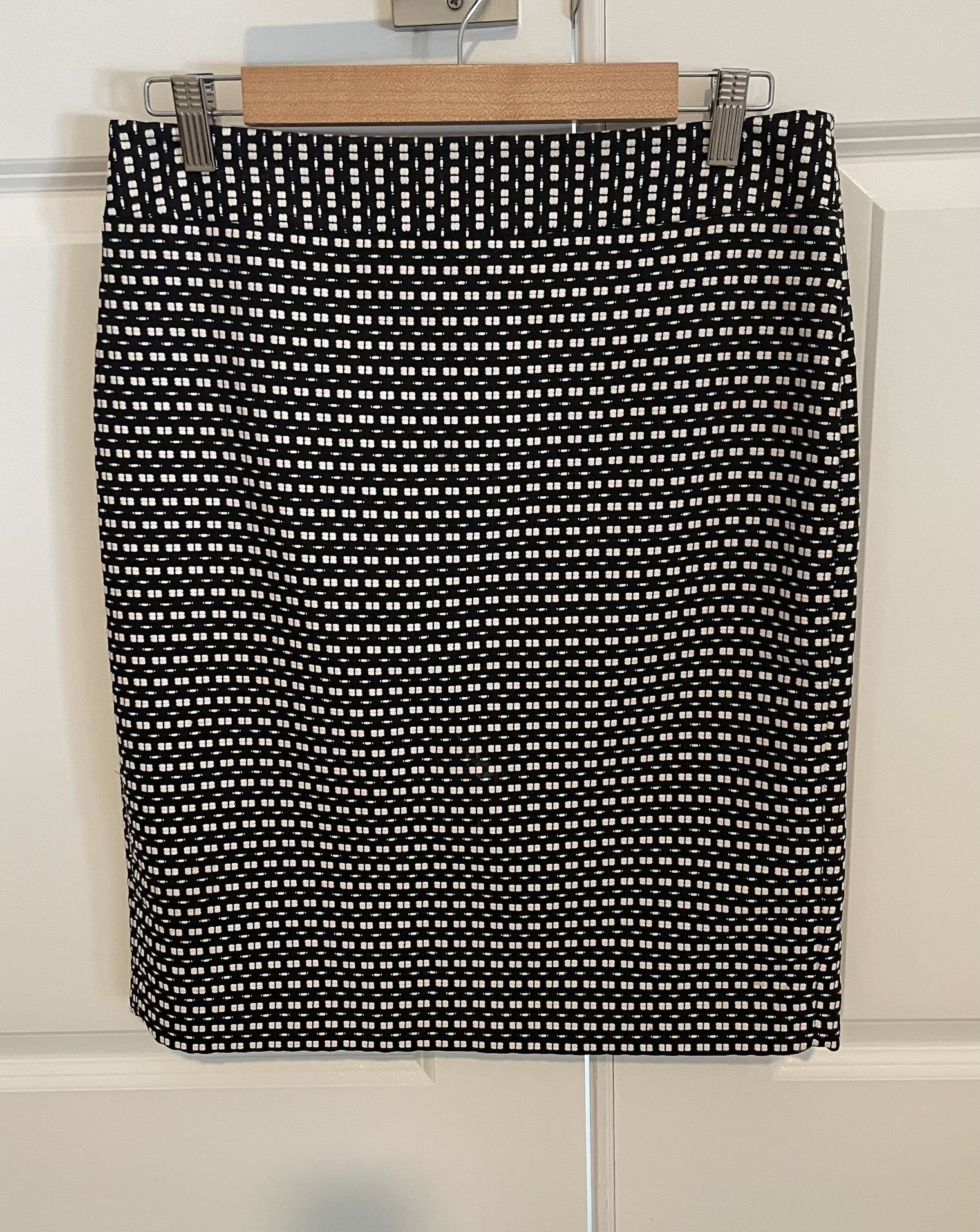 Ann Taylor Pencil Skirt Size 6