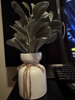 Artificial potted plant