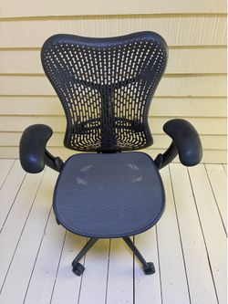Herman miller Mirra office chair