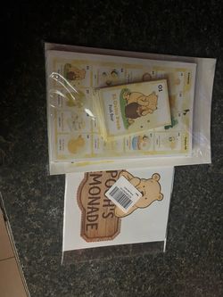 Baby shower Winnie the Pooh Bingo and stickers