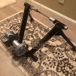 Trek Fluid CycleOps Bike Trainer