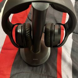 Sony Headphones With Charging Stand