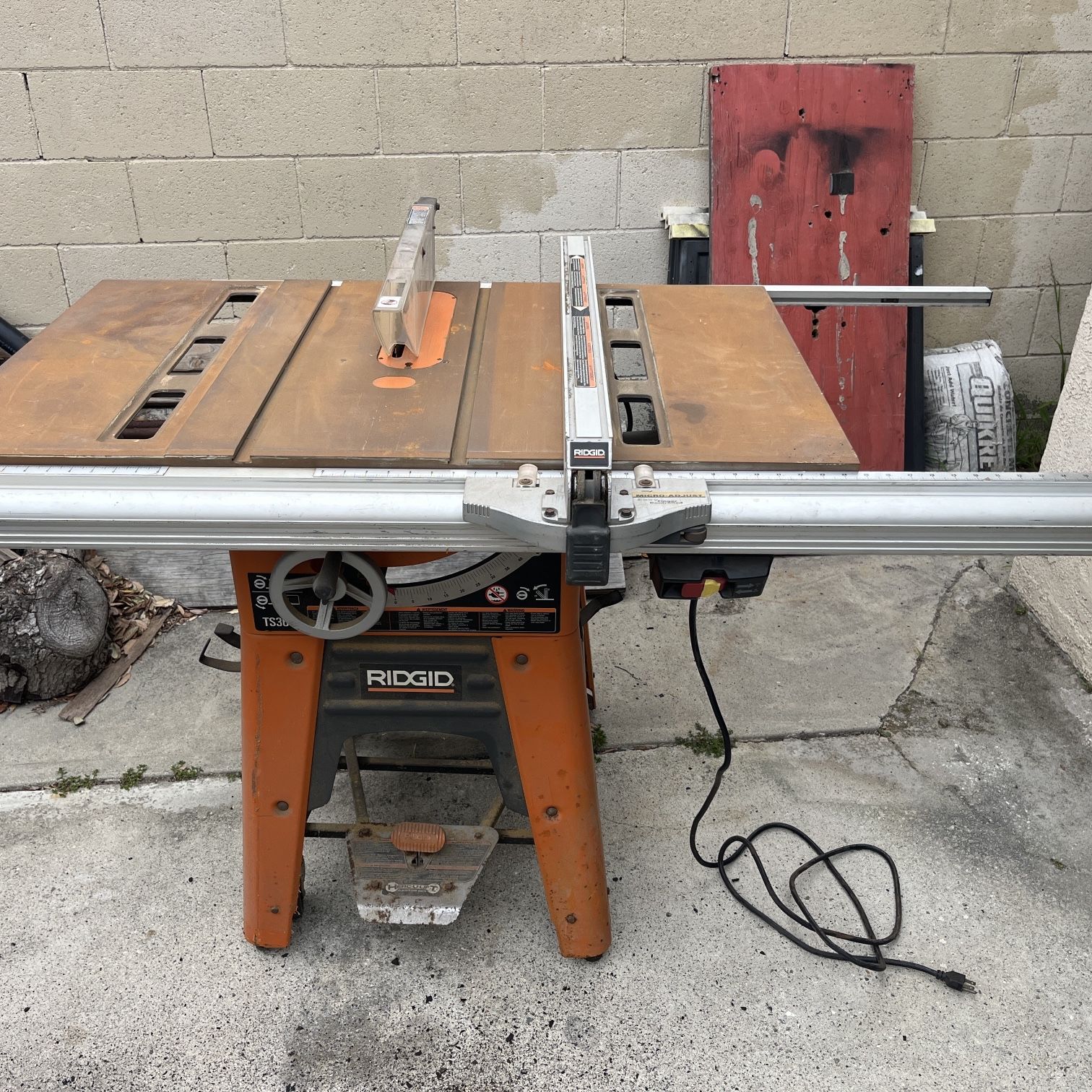 Rigid Table saw  Ts3650