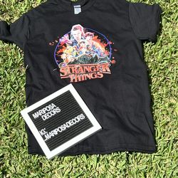 Strangerrr Things Tshirt Small