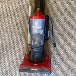 Dirt Devil Vacuum