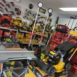 Dewalt Lawnmover  Self Prolled Only Financing Avaliable 