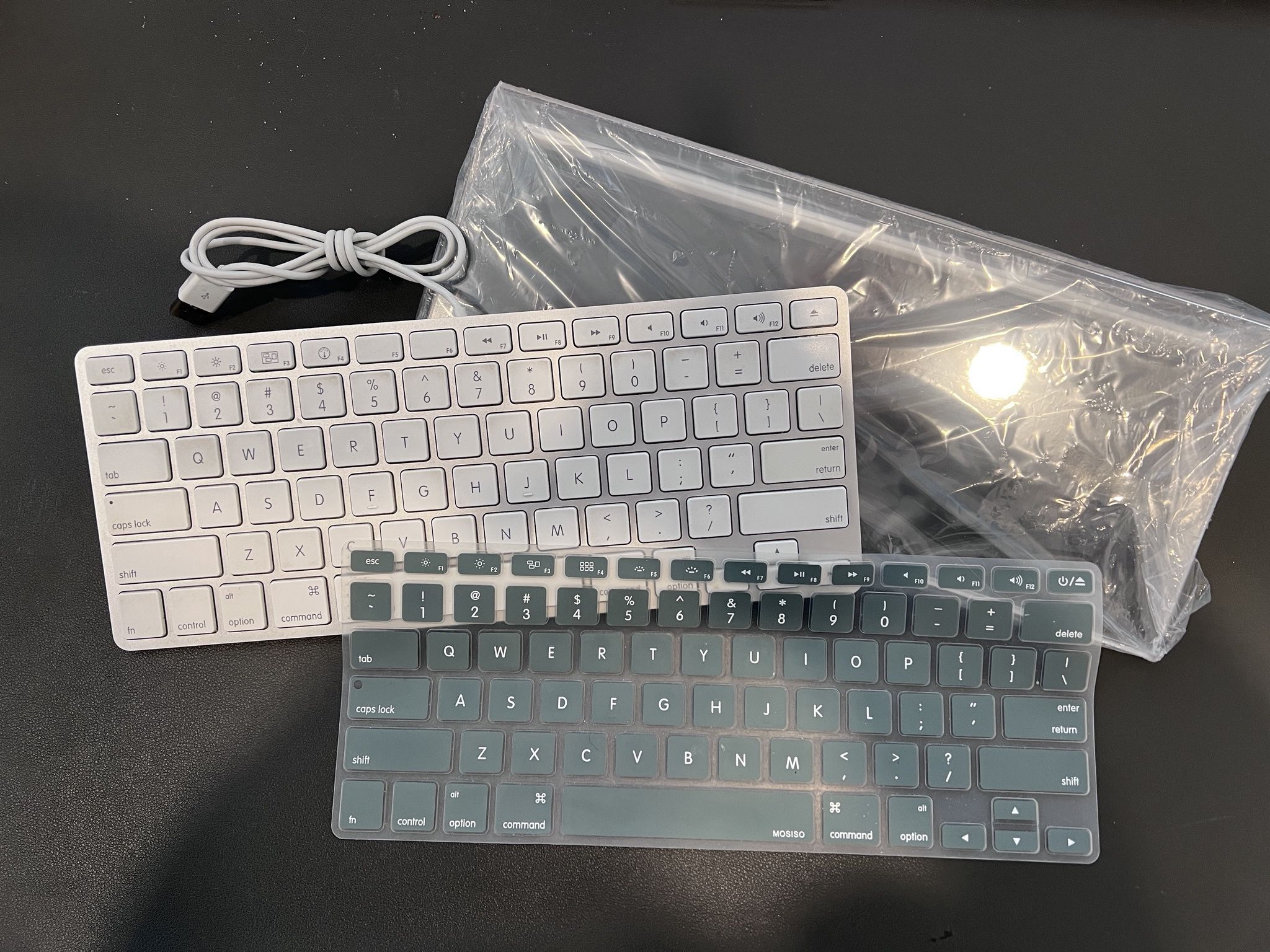 Apple Keyboard, Cover & Stand