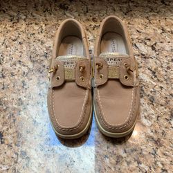 BRAND NEW Woman’s Shoes (SPERRY TOP-SIDER GOLD) Size 6.5 