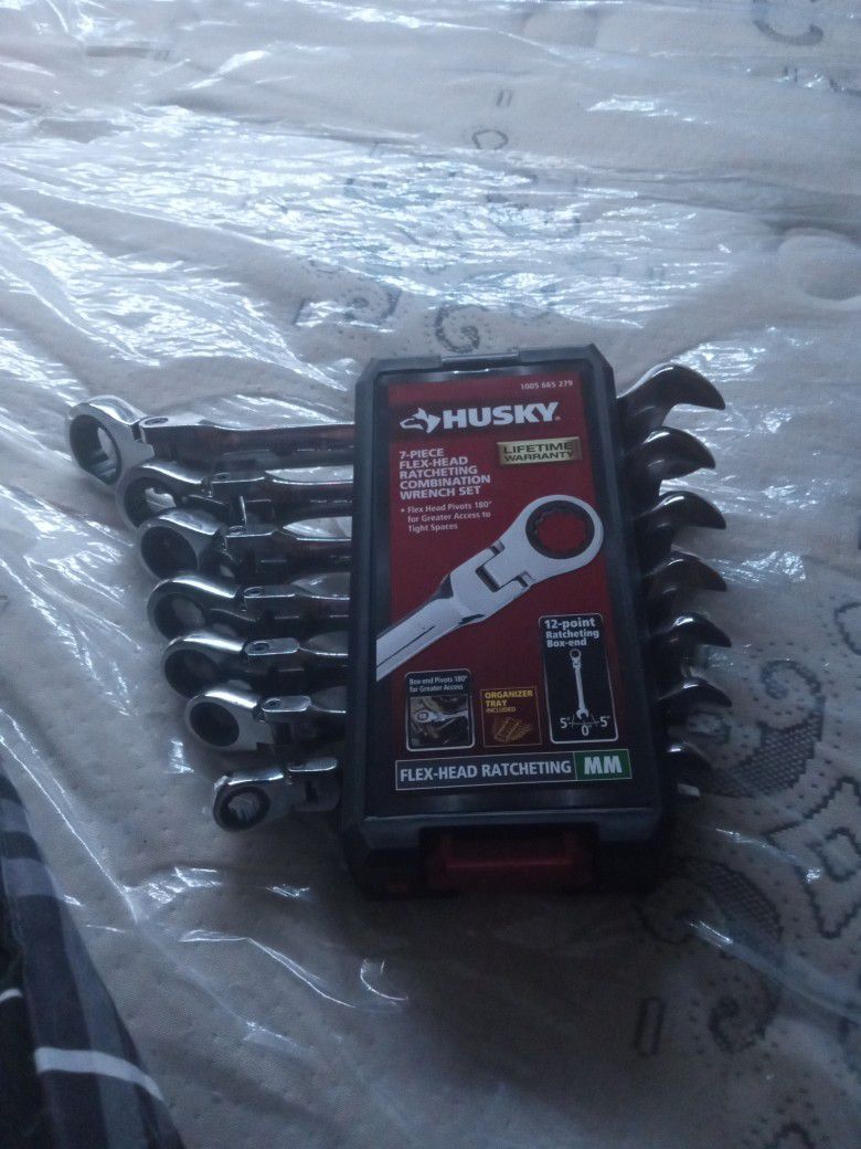 Husky Ratchet Wrench Set
