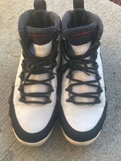 Jordan’s Retro 9 Space Jams Size 8 men’s or women’s 9.5