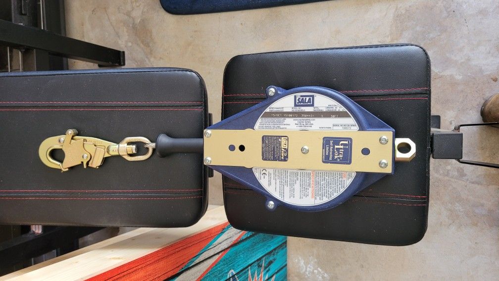 Retracting Life Line