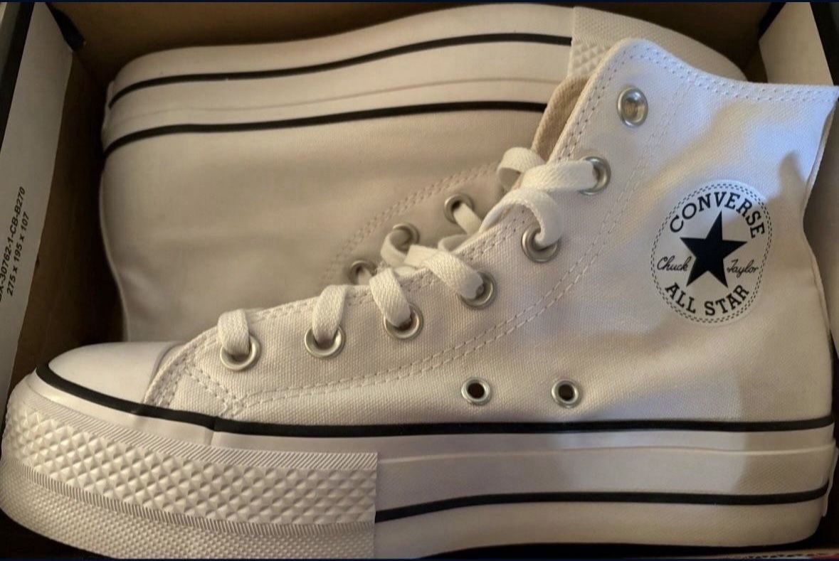 Women’s Converse