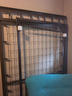 Trundel bed twin