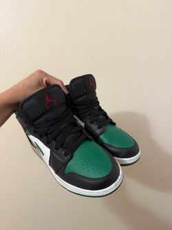 Air Jordan 1 Mid Green Toe Sneakers