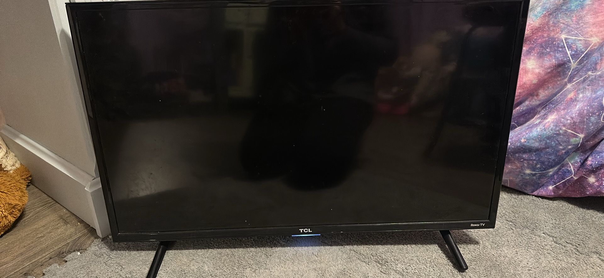 32in TCL 
